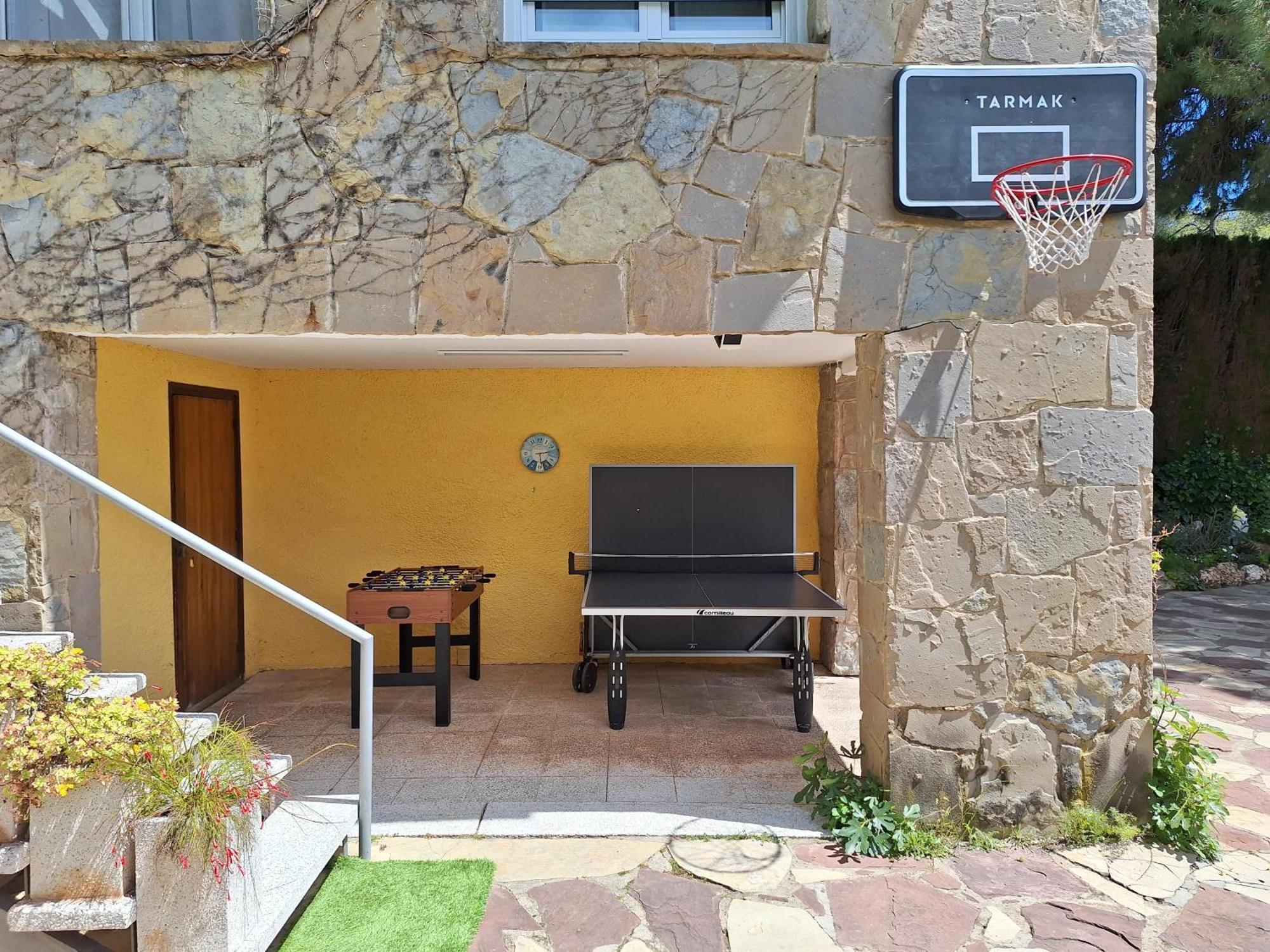Casa Acogedora Familiar Con Piscina Pallejá Exterior photo